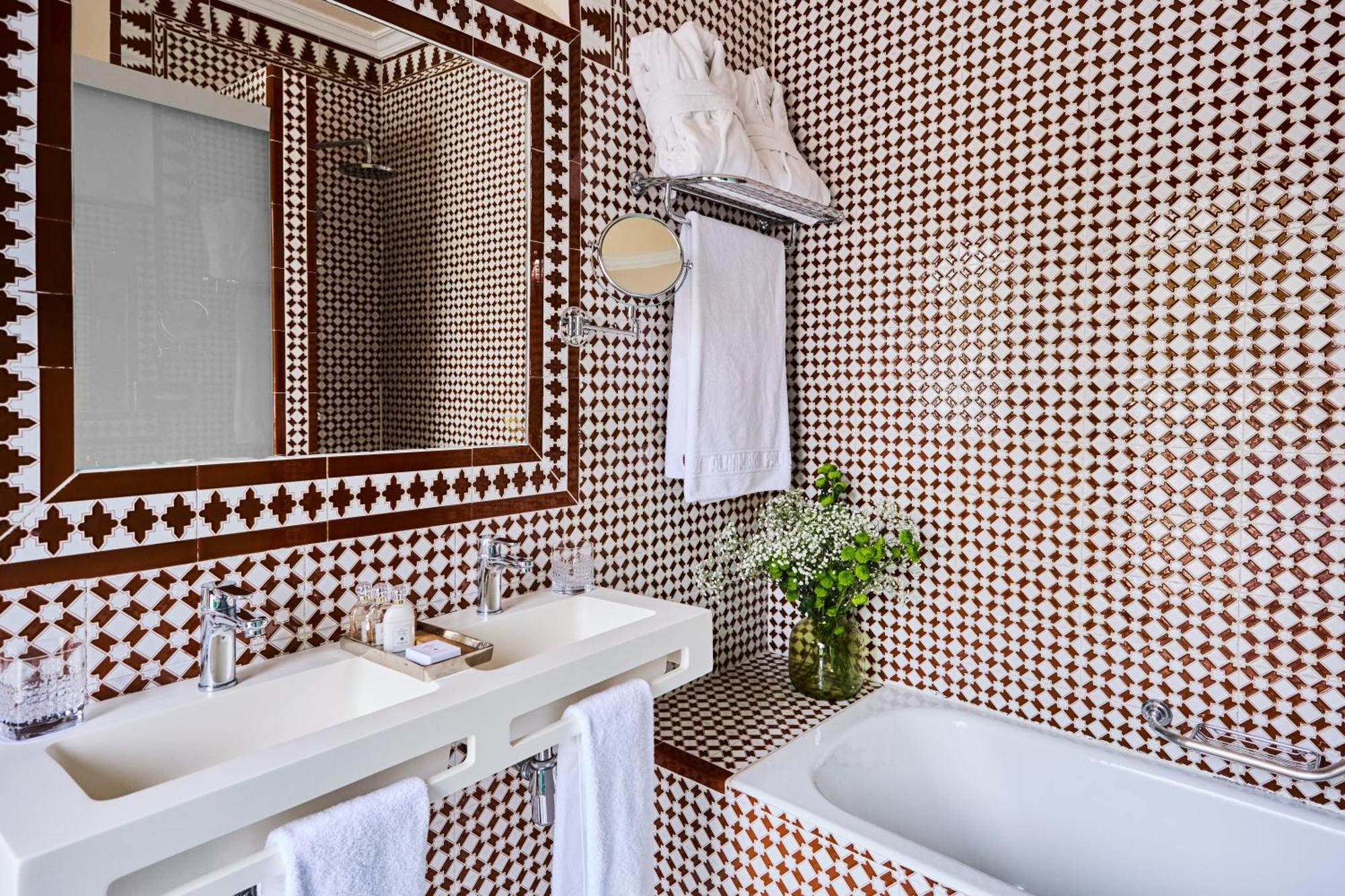 Alhambra Palace Hotel 5*
